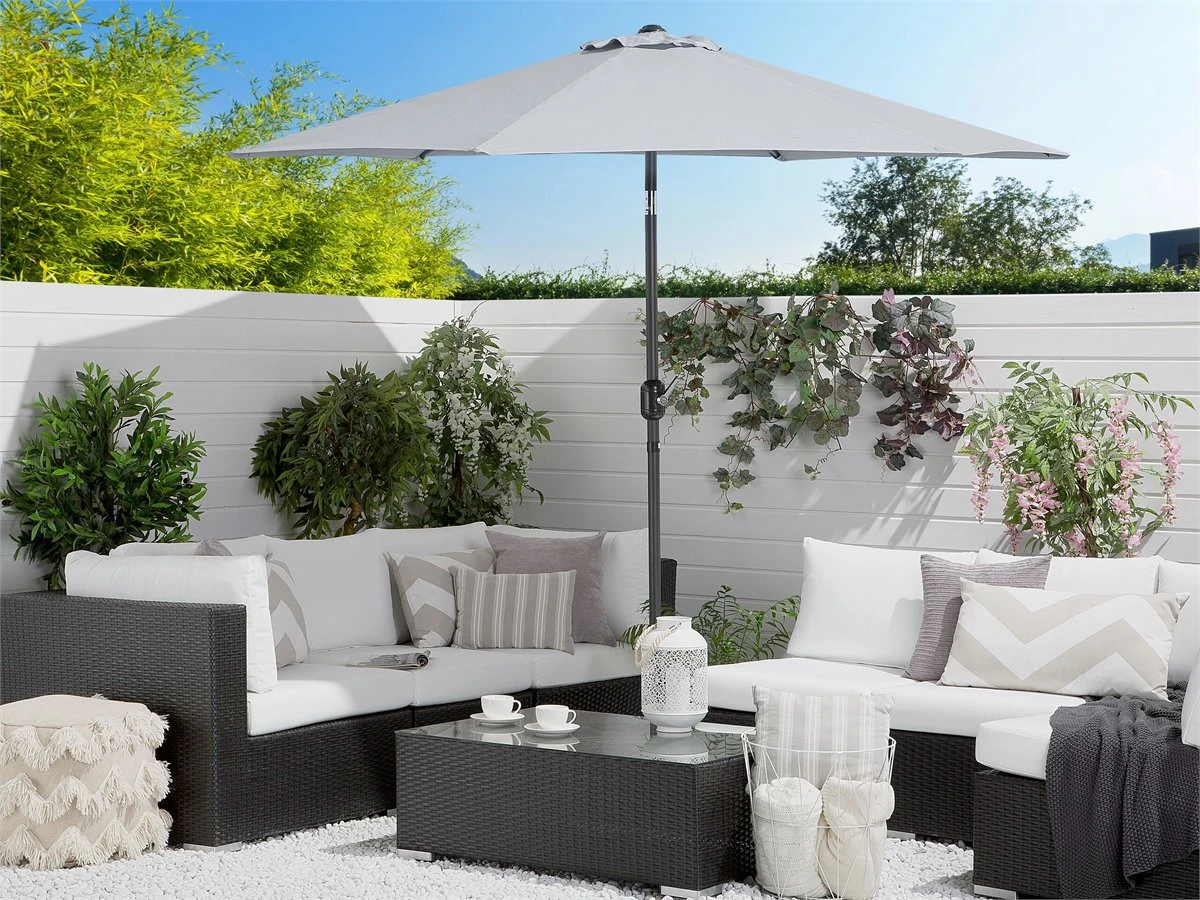 Sombrilla De Jardín De Poliéster Gris Claro 270 Cm VARESE 3 Sombrilla De Jardín De Poliéster Gris Claro 270 Cm VARESE