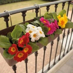 Jardinera 60 Cm Con Soporte De Fijación Curvo -OUTSUNNY TIENDA 6e2801b8d11e938474dae31635e42ca5bddd0b54 67f496abcbbc419497c5d78b92ee76b9