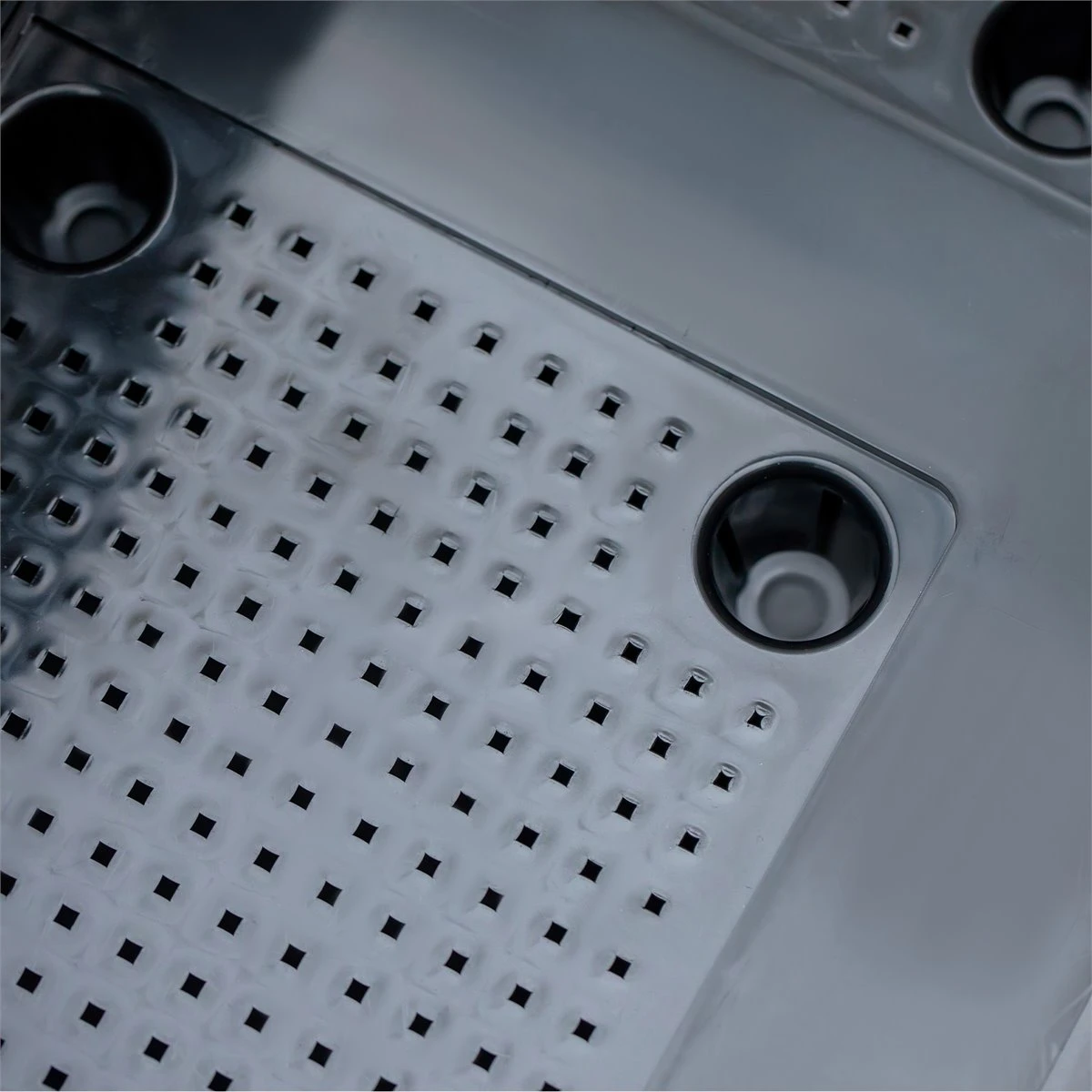 Outsunny Jardinera De Plástico Curdrada Con 4 Ruedas Macetero De Jardín Con Agujeros De Drenaje Para Cultivo De Plantas En Exterior Patio Terraza 40x40x31,5 Cm Marrón 9 Outsunny Jardinera De Plástico Curdrada Con 4 Ruedas Macetero De Jardín Con Agujeros De Drenaje Para Cultivo De Plantas En Exterior Patio Terraza 40x40x31,5 Cm Marrón - Imagen 7