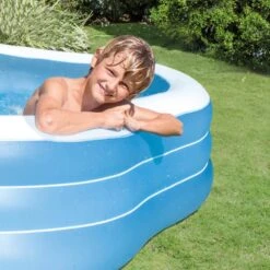 Piscina Hinchable INTEX Cuadrada 229x229x56 Cm - 1.250 Litros 12 Piscina Hinchable INTEX Cuadrada 229x229x56 Cm - 1.250 Litros -OUTSUNNY TIENDA c5de73ebe50befe2666072fca8695dca04f7f392 dc731a0a159b4945bec7027ddf042b3f